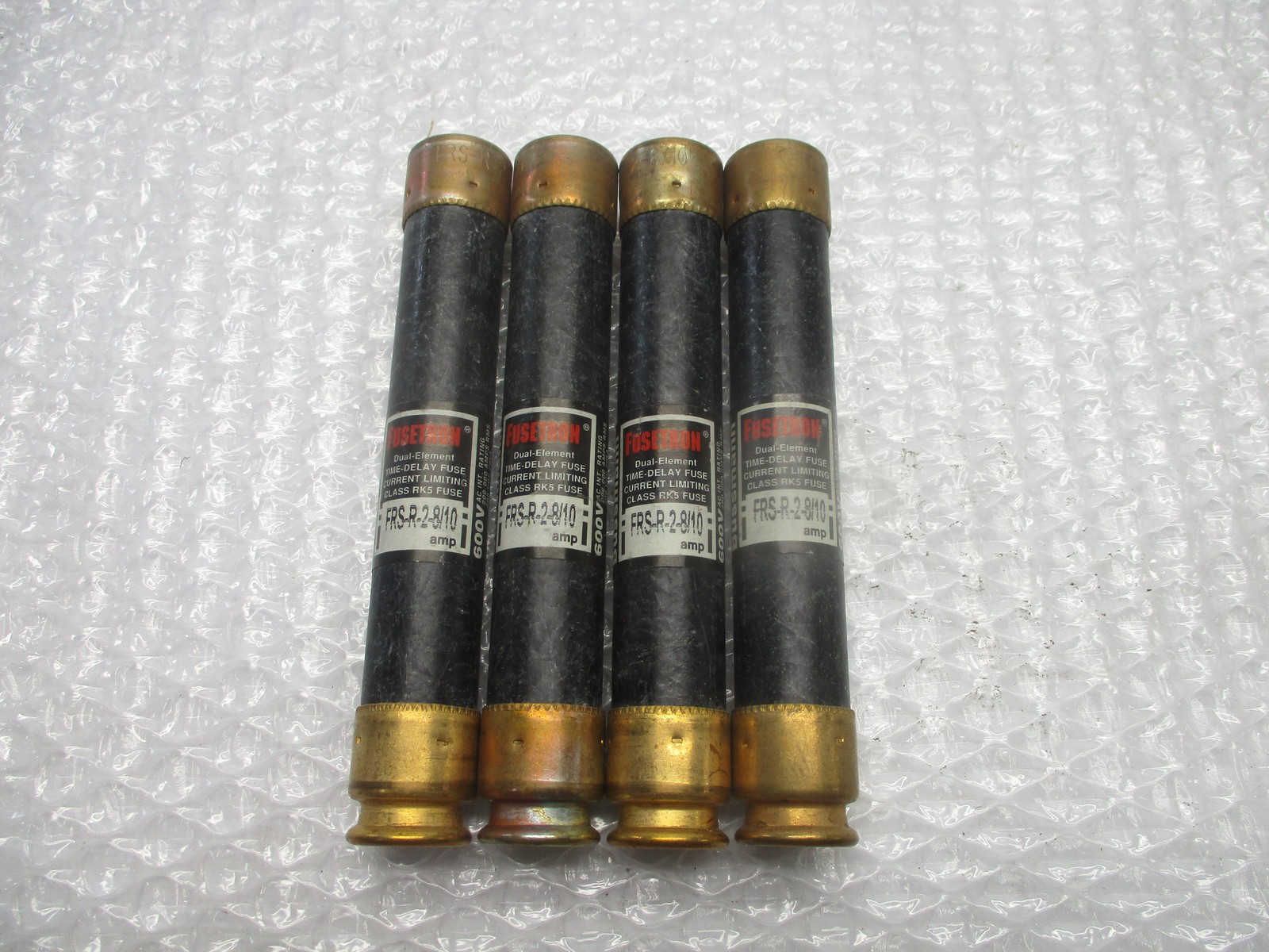 FUSETRON FRS-R-2-8/10 FUSE BLACK LOT OF 4 NSNP