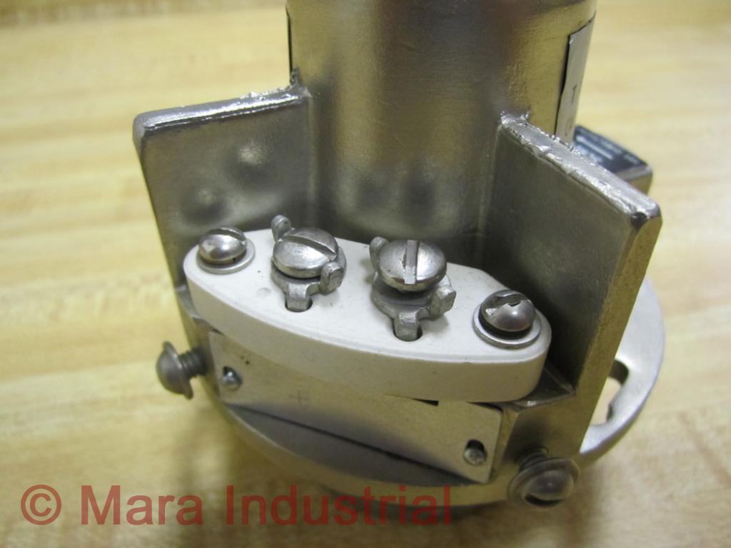 Leeds & Northrup 18890 Temperature Detector