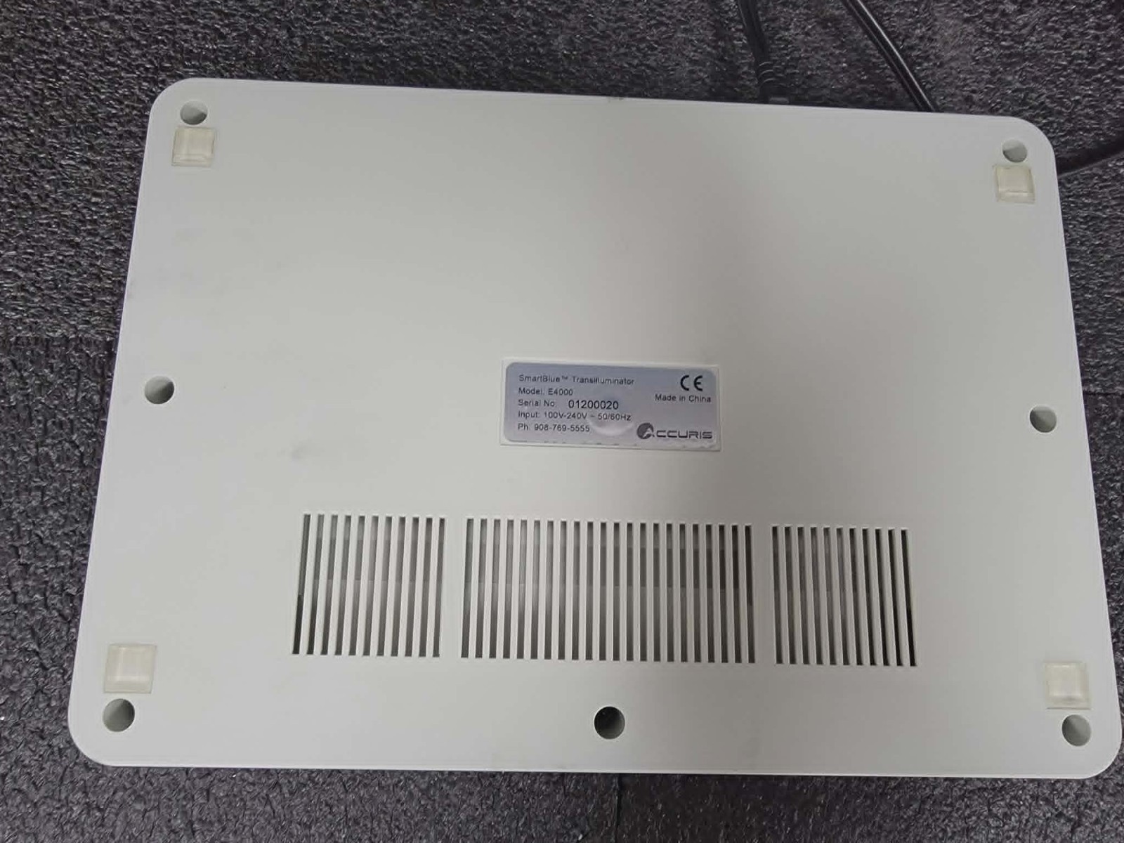 Accuris E4000 SmartBlue Transilluminator Full-Size Blue LED Transilluminator