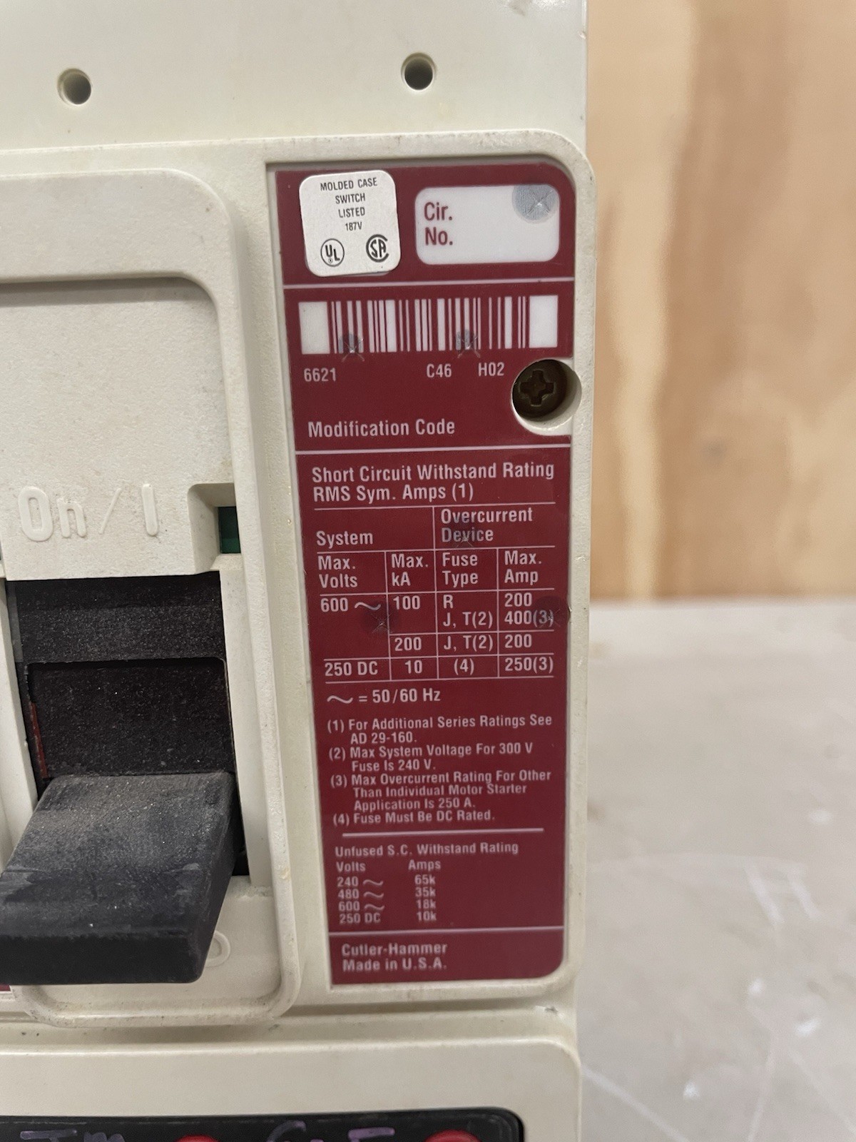 CUTLER-HAMMER JD3250K SER C 250 A 3P MOLDED CASE BREAKER