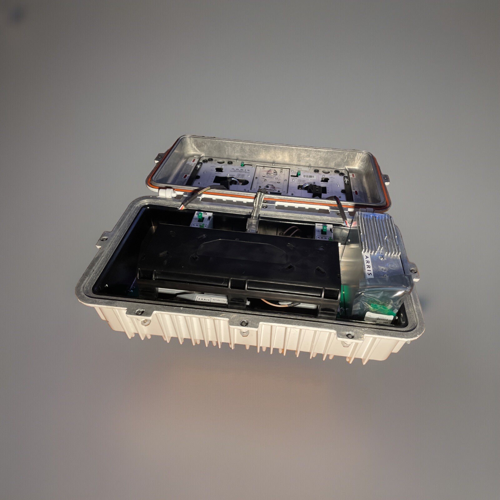 Arris OptiMax Node OM41GJ – 6A2C5 – C2GC00HG2 – 10 2×2 1GHZ – 6A2C&0069