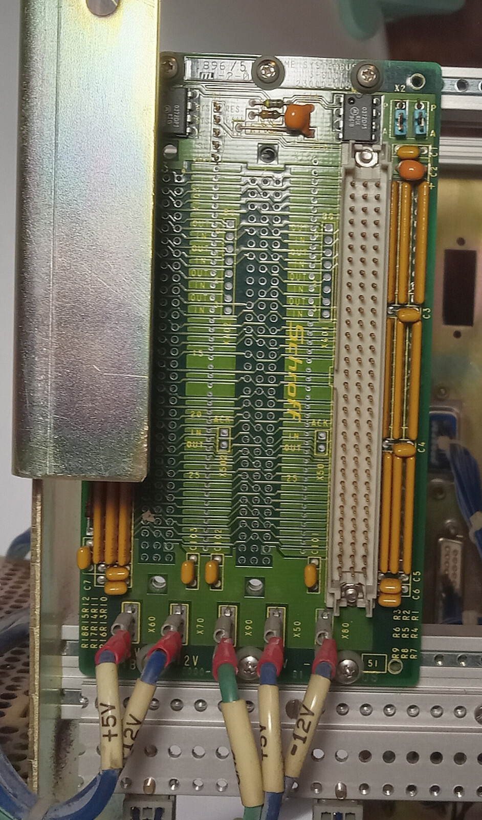 1 USED MOTOROLA MVME 3 SLOT CHASSIS W/COSEL MMC 100U-1 POWER SUPPLY *MAKE OFFER*