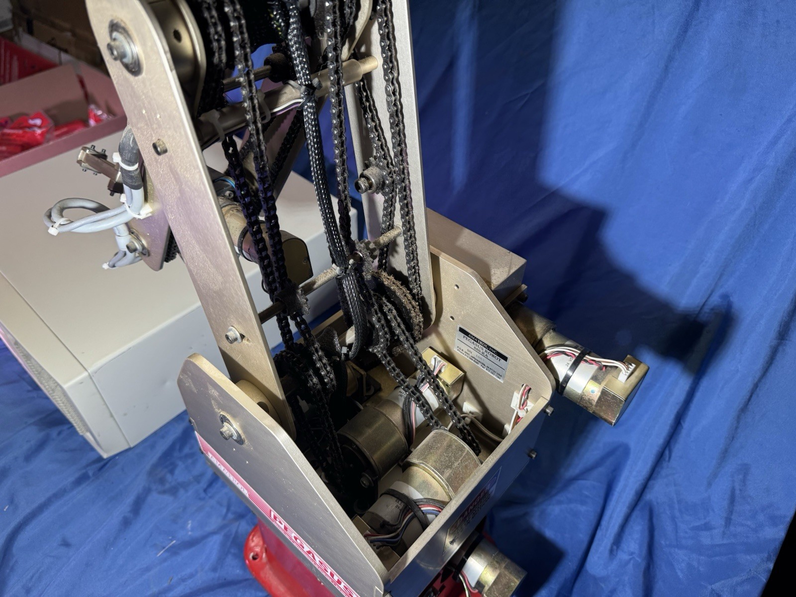 Amatrol Pegasus Robot Training System 880-RA With I/O Module 880-Src