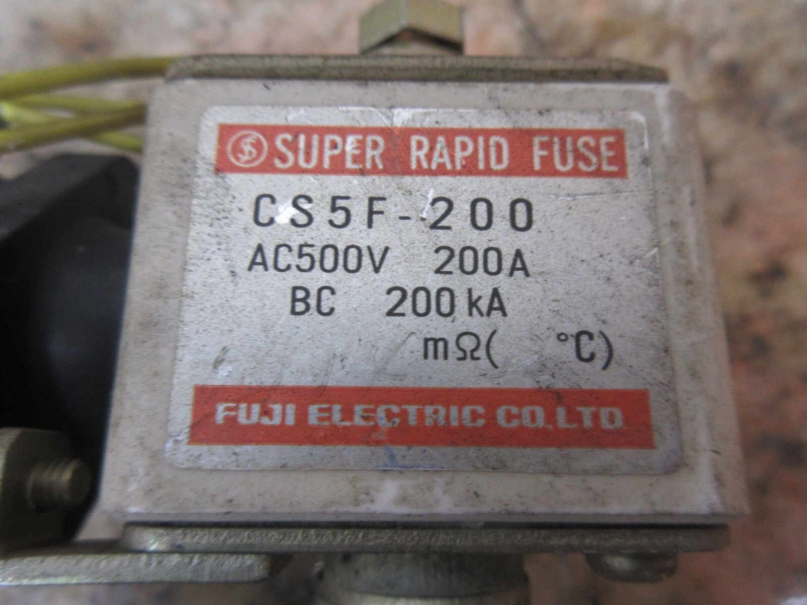 FUJI SUPER RAPID FUSE CS5F-200 AC500V 200A BC 200KA LOT OF 4 PIECES