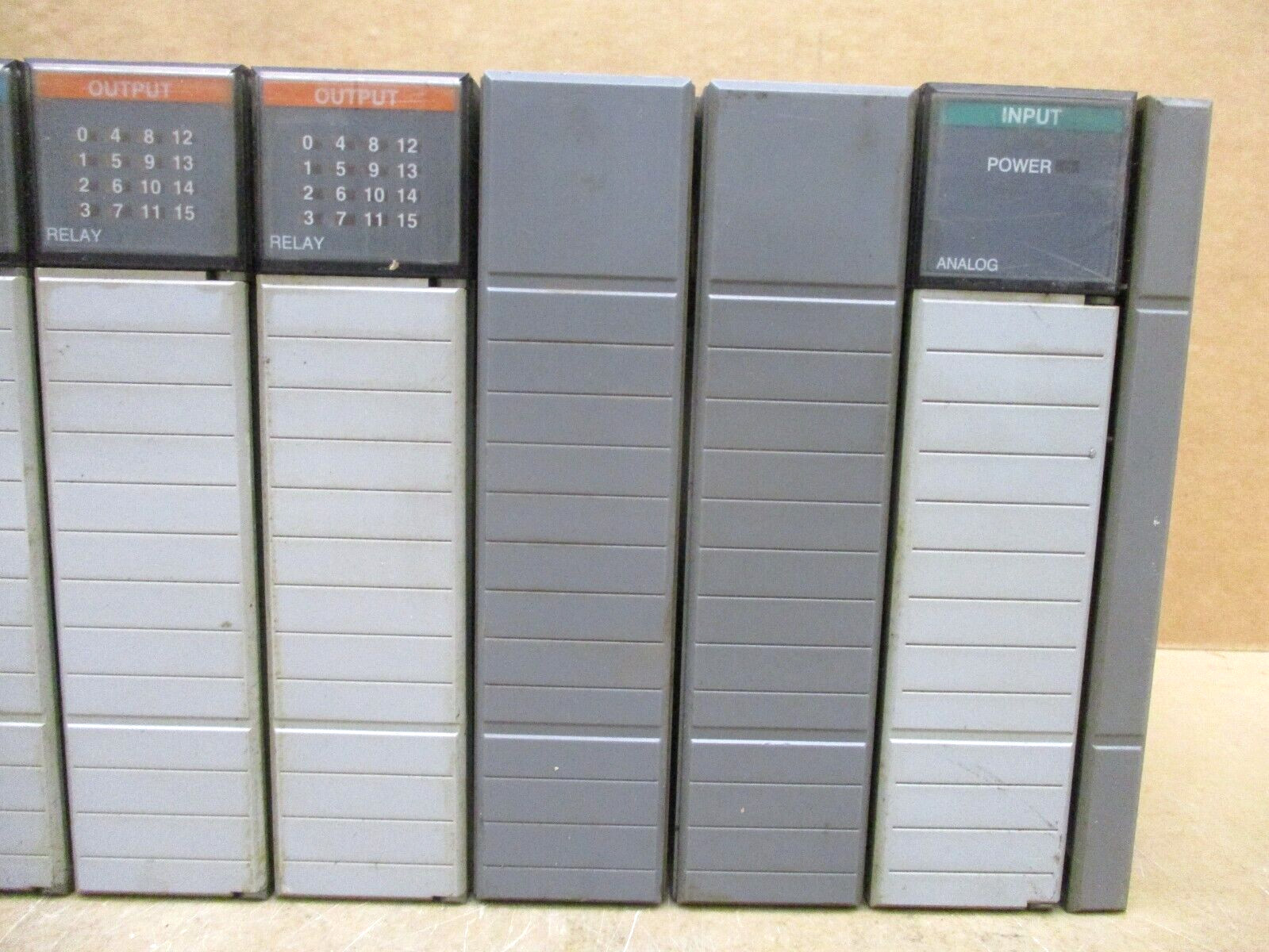 Allen-Bradley SLC 500 1746-P3 SLC 5/04 CPU 1747-L542 1747-DCM 1747-SDN 48695GN