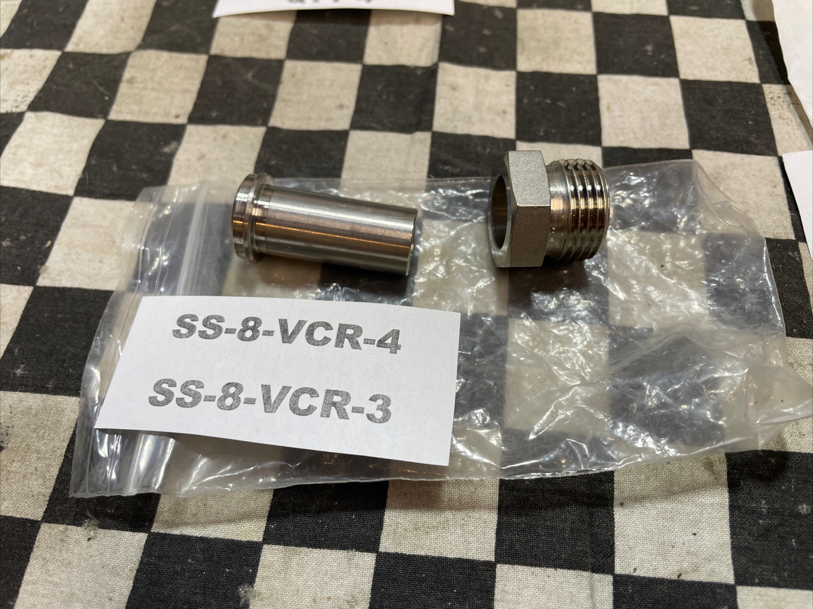 SS-4-VCR-4 SS-4-VCR-CP SS-4-VCR-1 SS-4-VCR-P SS-4-VCR-6-DM SS-8-VCR-4 SS-8-VCR-3