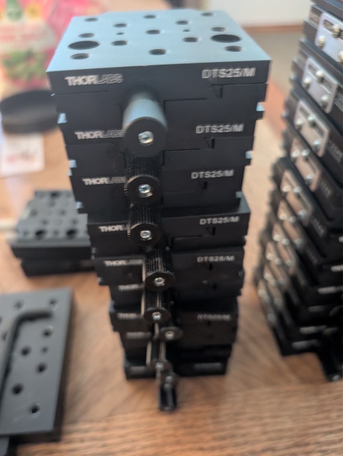 THORLABS DTS25/M Dovetail Translation Stage x2