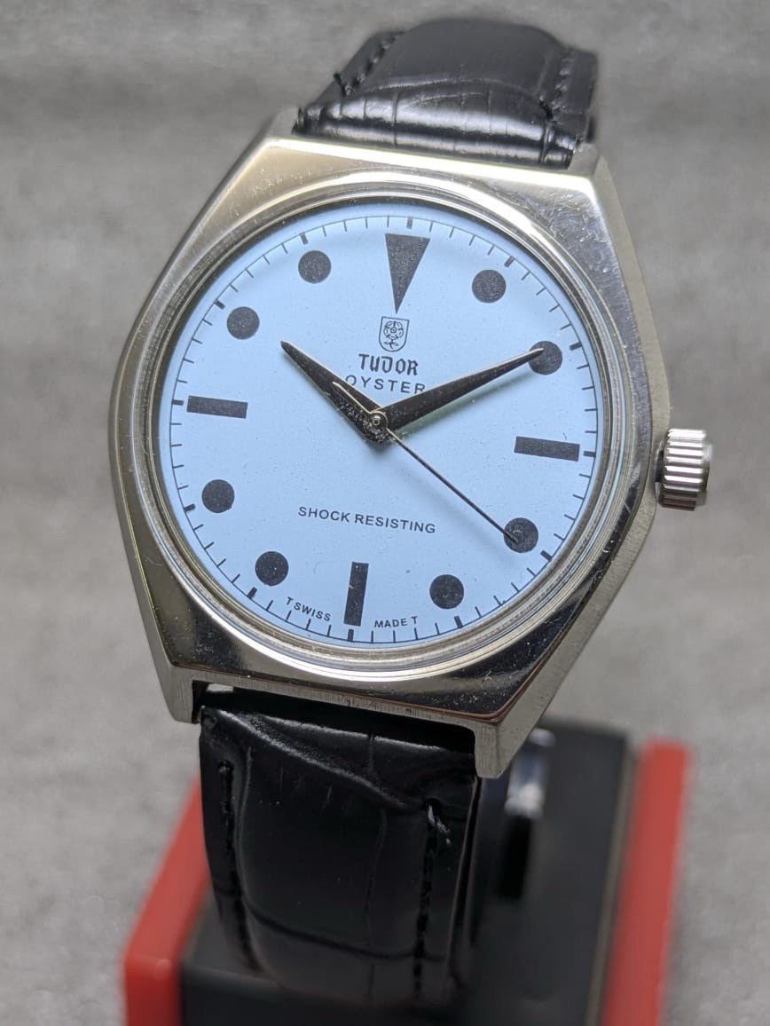 Vintage Tudor Oyster 17 Jewels Manual Winding Swiss Made Men’s Watch
