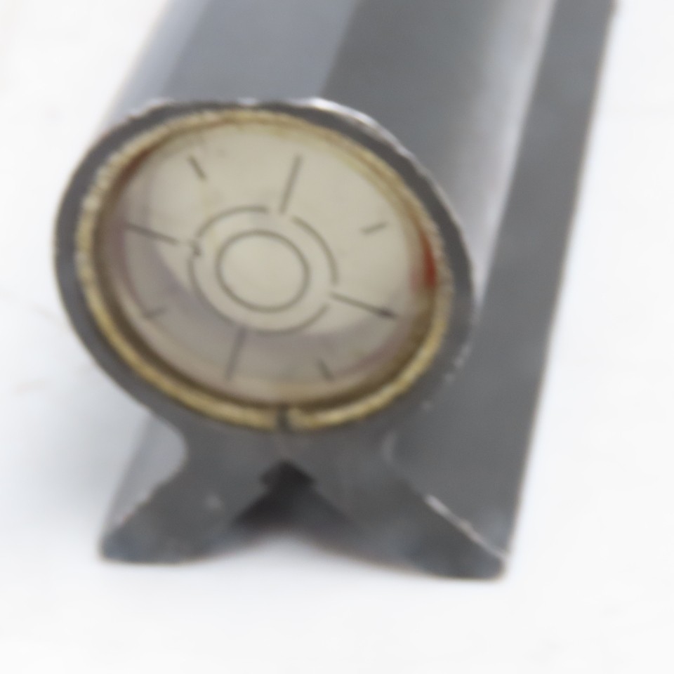 Empire No. 180 24″ Precision Machine Bubble V- Level