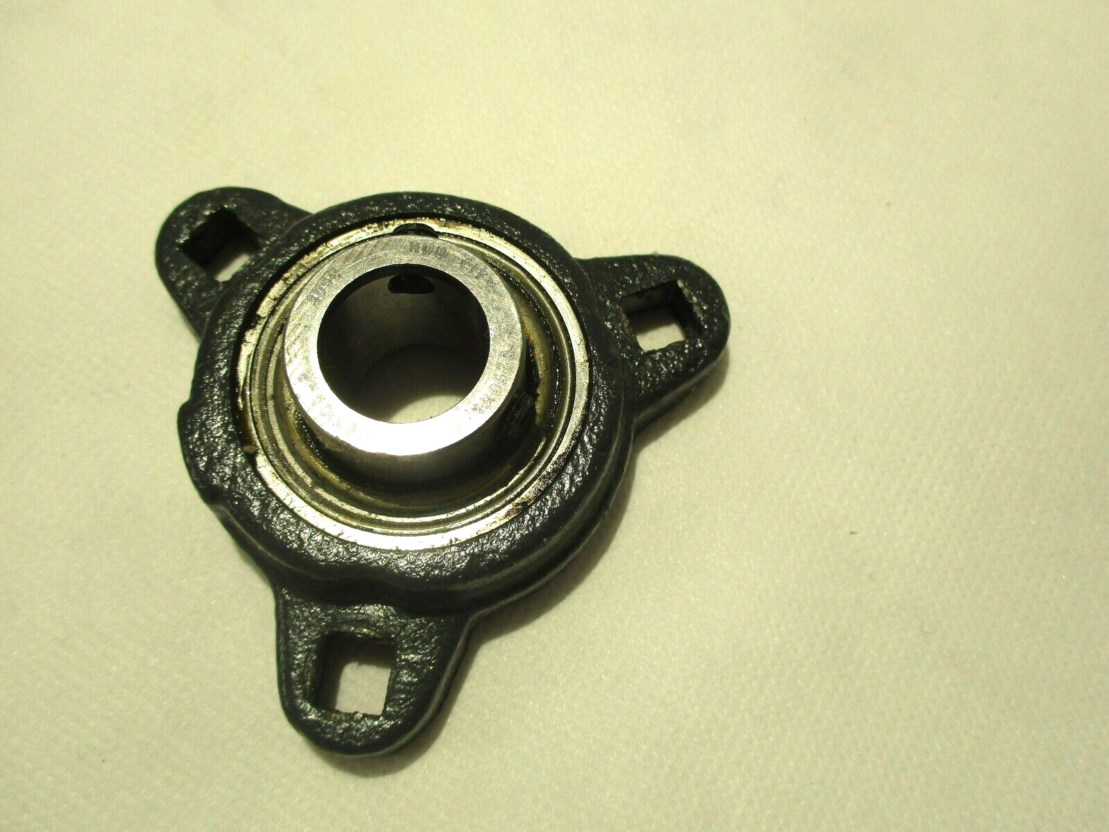 NEW AMI BTM204-12 3 BOLT FLANGE BEARING 3/4″ JAPAN