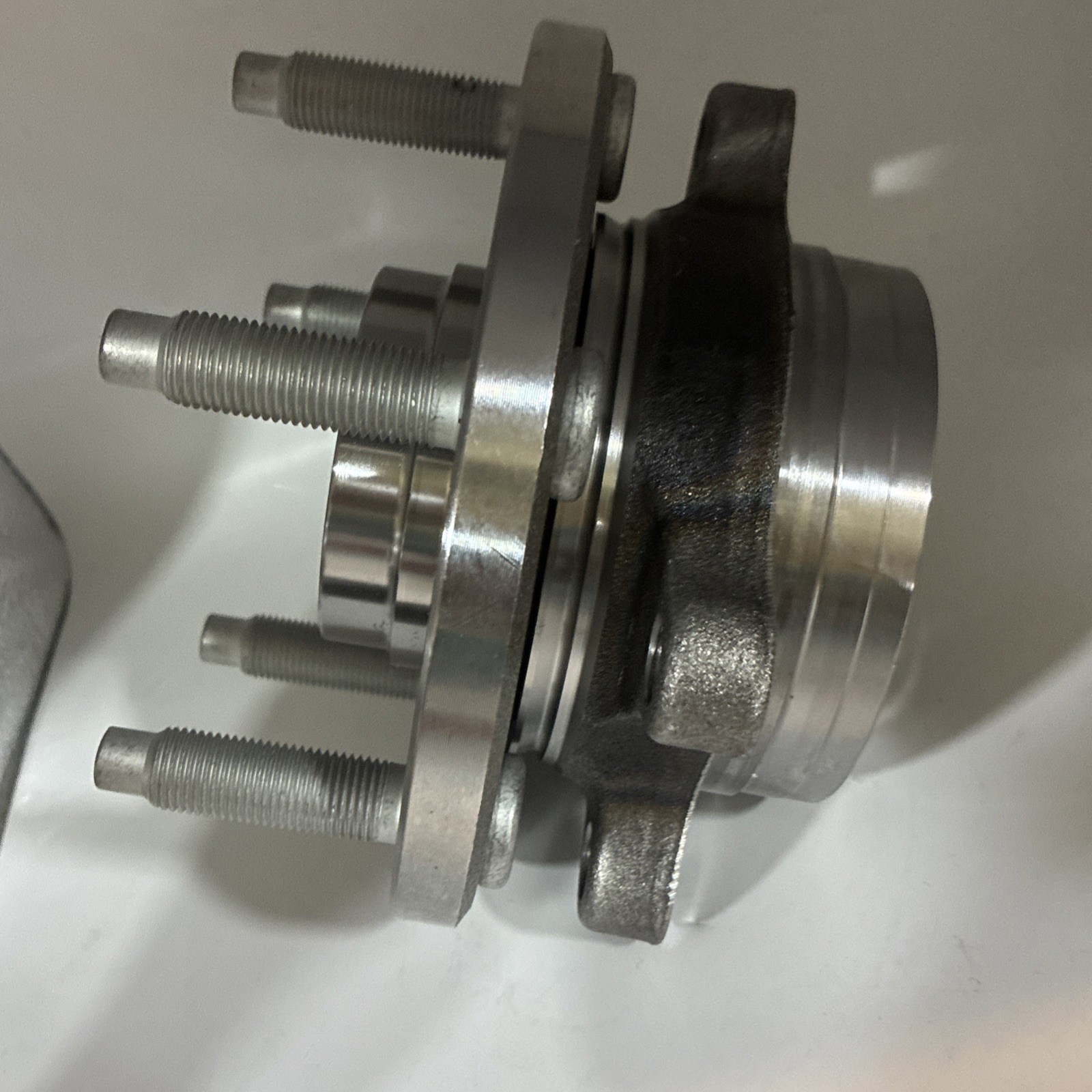 Front Wheel Bearing Hub Assembly & Wheel Bearings A-Premium HB13275-C