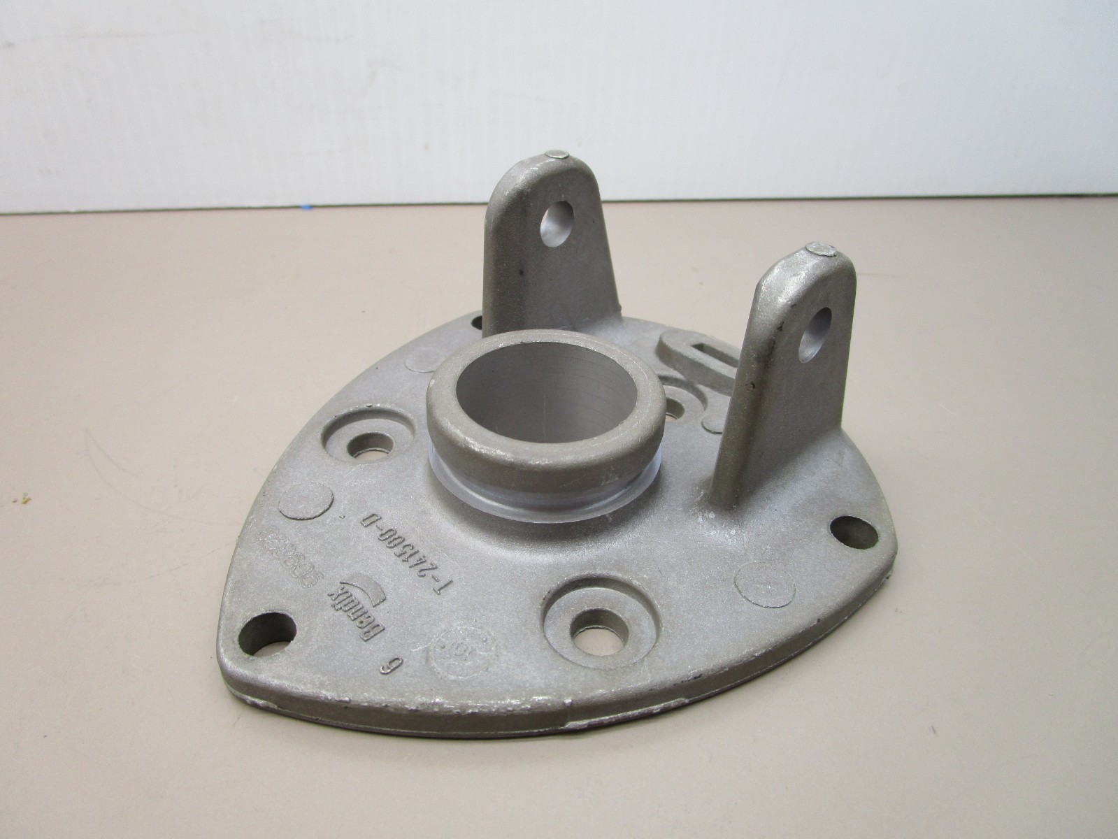 Bendix T-241500-D Treadle Pedal Base Aluminum 1.25″ Plunger Bore