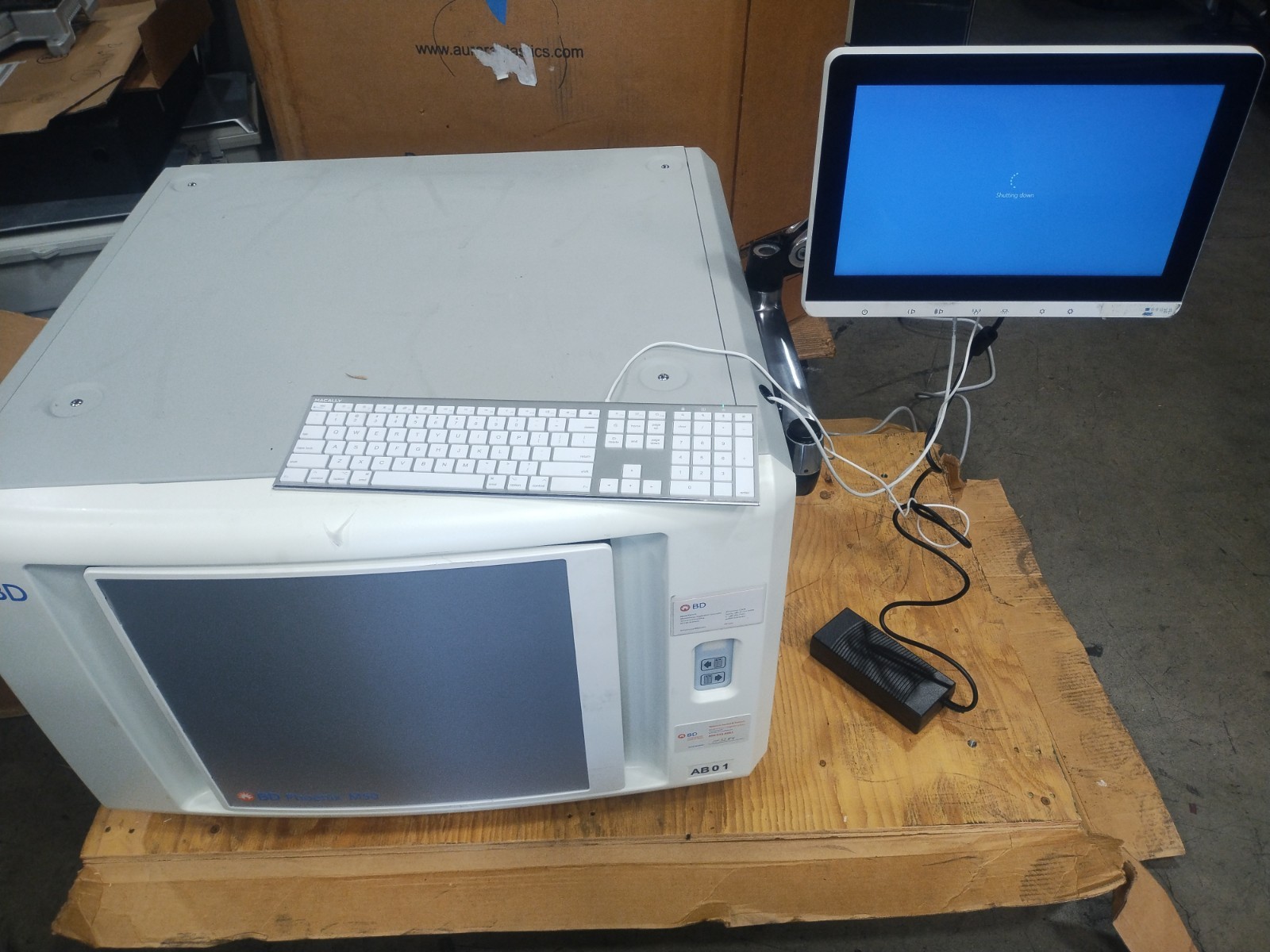 Becton Dickinson Ref 443624 Phoenix M50 Automated Microbiology System