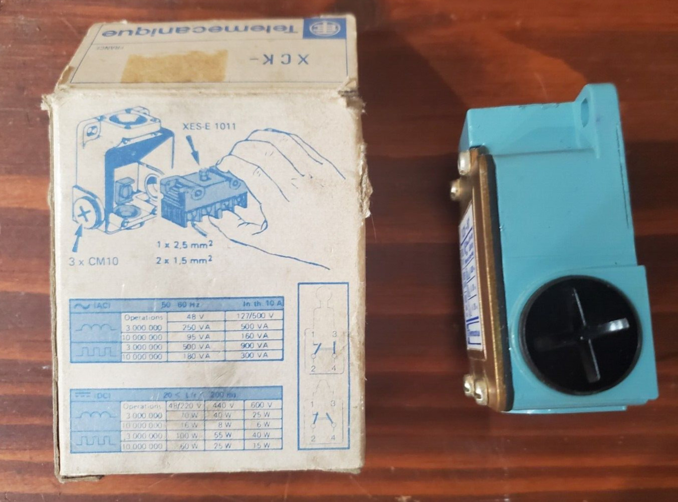 TELEMECANIQUE XCK-M1 380V 5A NSNP