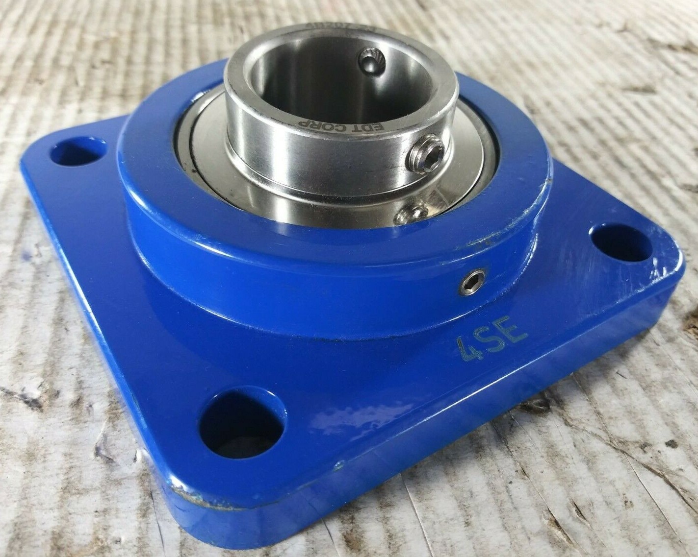 1 NEW EDT CORP 4B207-23 4-BOLT FLANGE BEARING ASSEMBLY NNB ***MAKE OFFER***