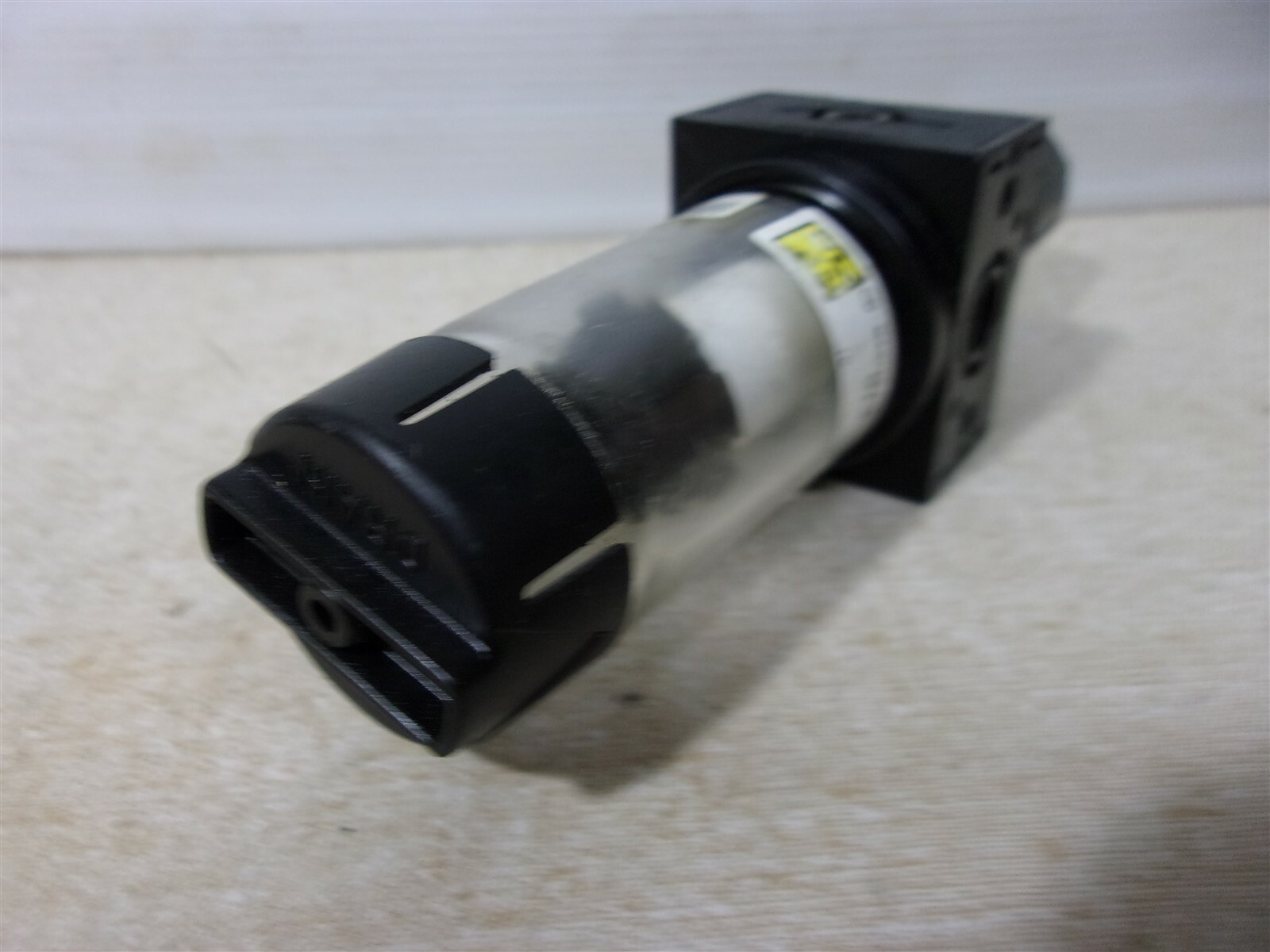 Master Pneumatics CFR10 Filter Regulator *FREE SHIPPING*