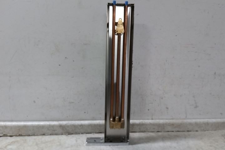 Zurn Z7500 1/2 In NPT Connection Size 2.5 GPM Shower Faucet Panel