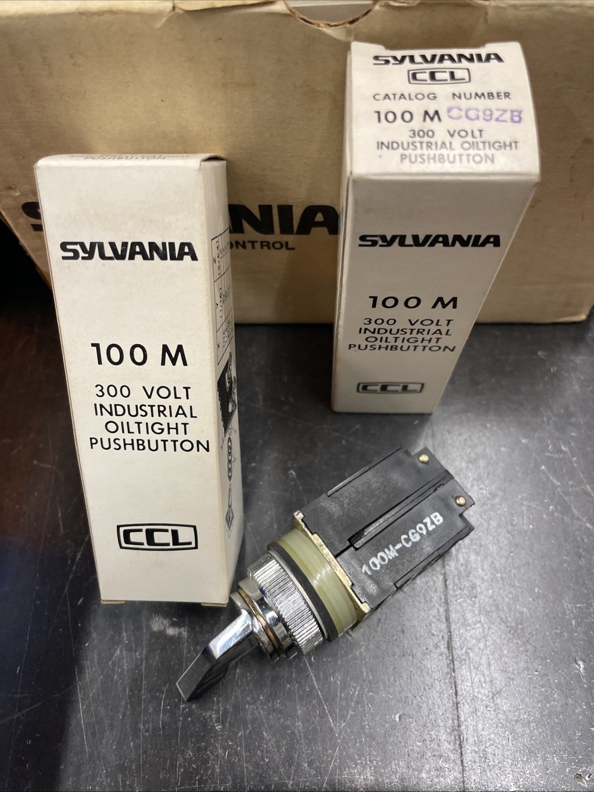 Lot o 3 New Vintage Sylvania 100M-CG9ZB Selector Switch 300V Industrial Oiltight
