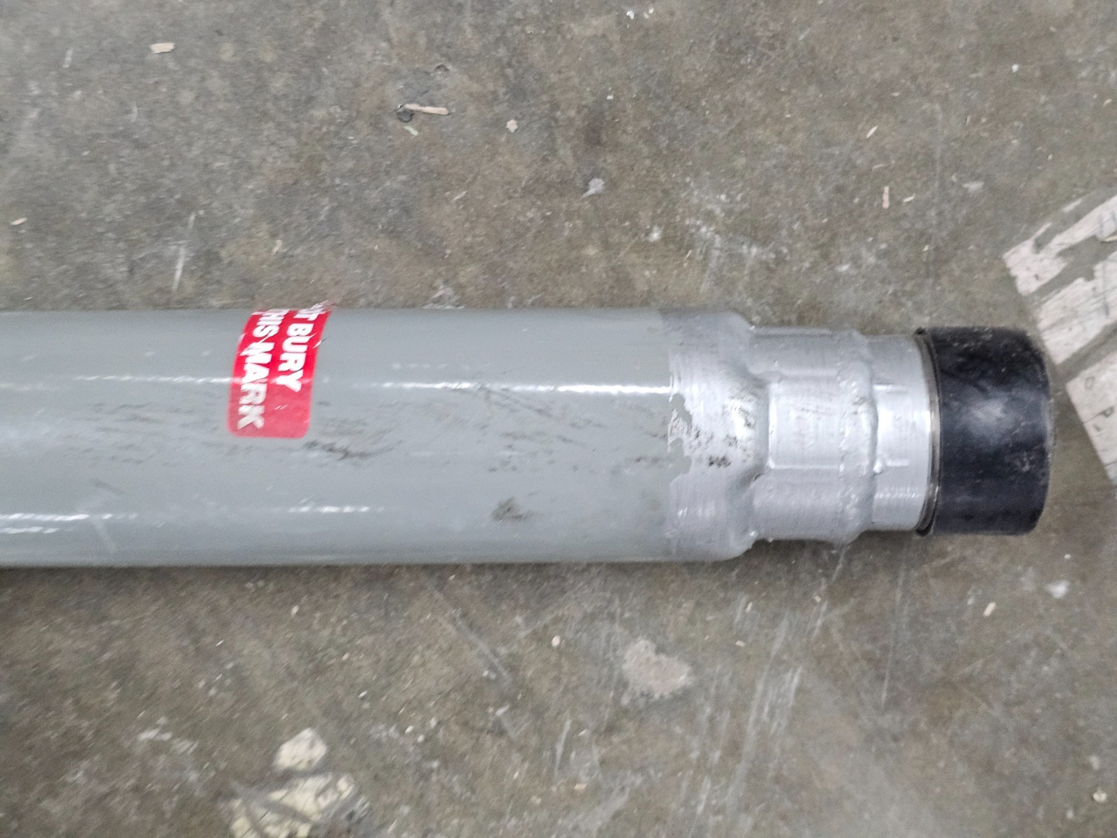 1 1/2″ IPS Anodeless Riser with Con-Stab end SDR-11 For underground PE Pipe