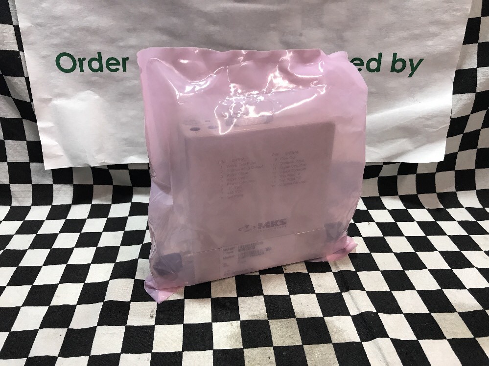 MKS Type 649, Mass Flow Controller, 649A11T51CADR, N2, 50 SCCM, 10 TORR #1374B2