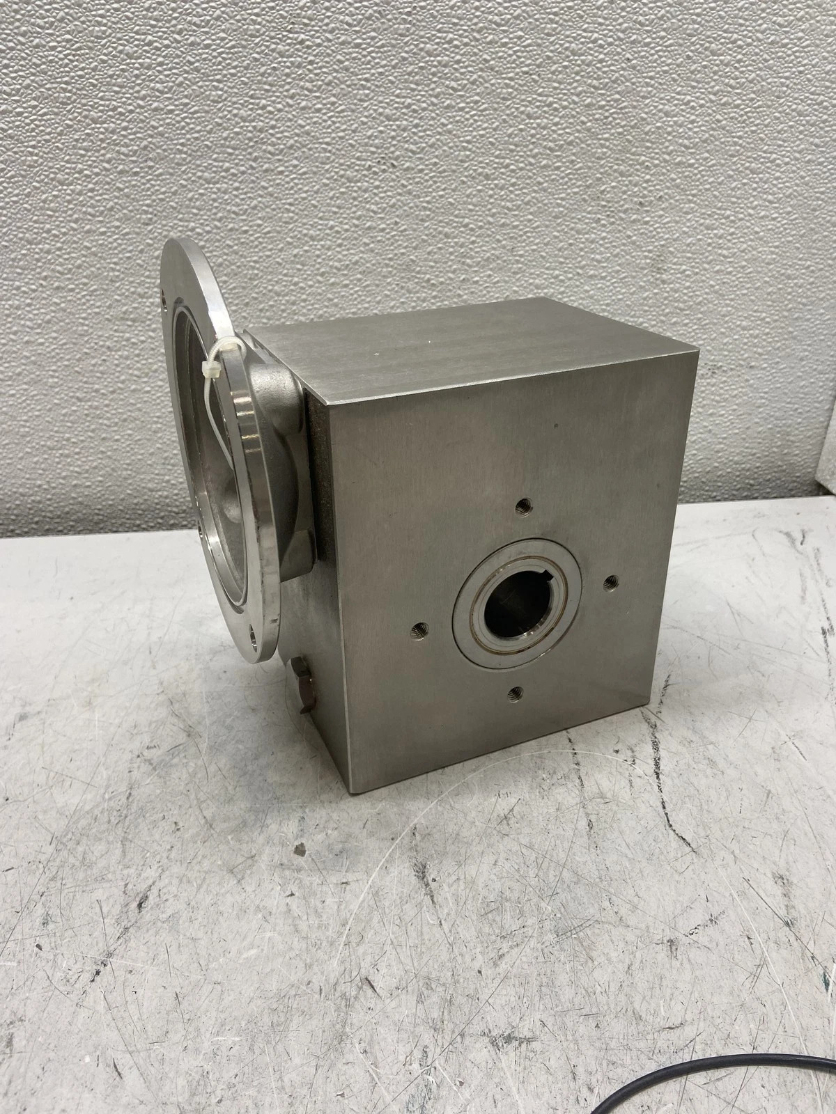 New Keltech K63R10 Z0WB3 K63R30Z0WB3-W Stainless Steel Gear ReducerL@@k