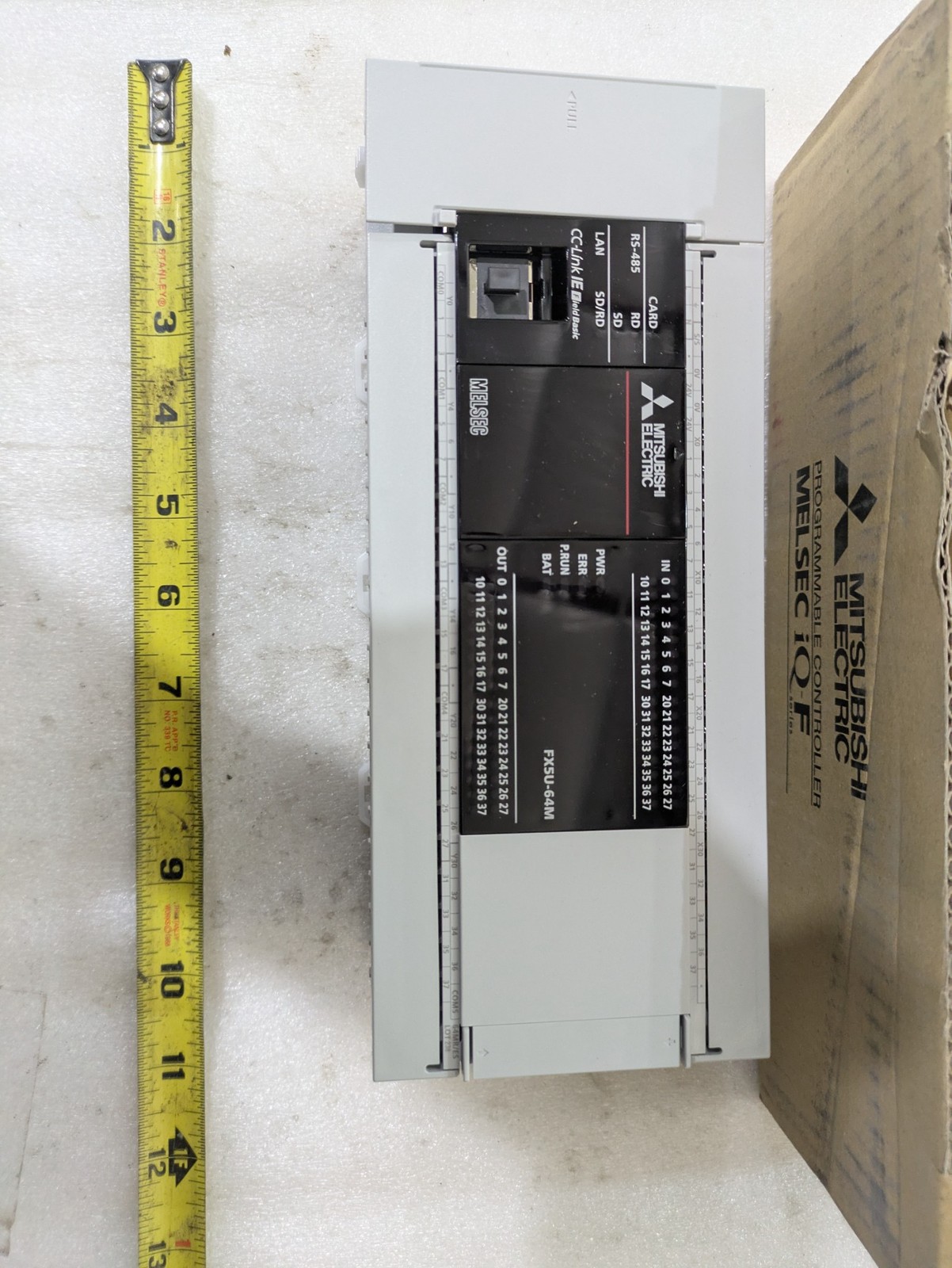 Mitsubishi FX5U-64MR/ES PLC 100-240VAC 50/60Hz 40W 30VDC Automation OEM Part