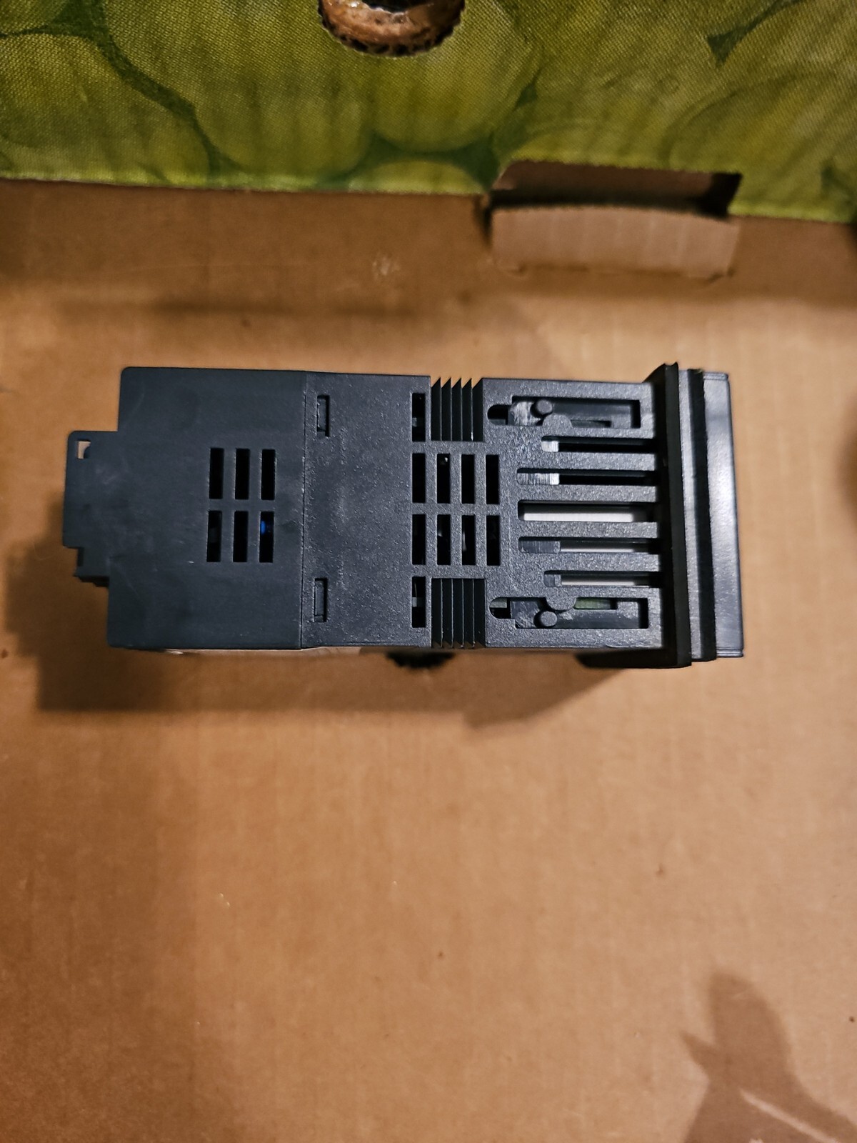 GEFRAN 600-R-D-R-0-1 version FW 2:09 F000060 100-240VAC 50/60HZ 8VA