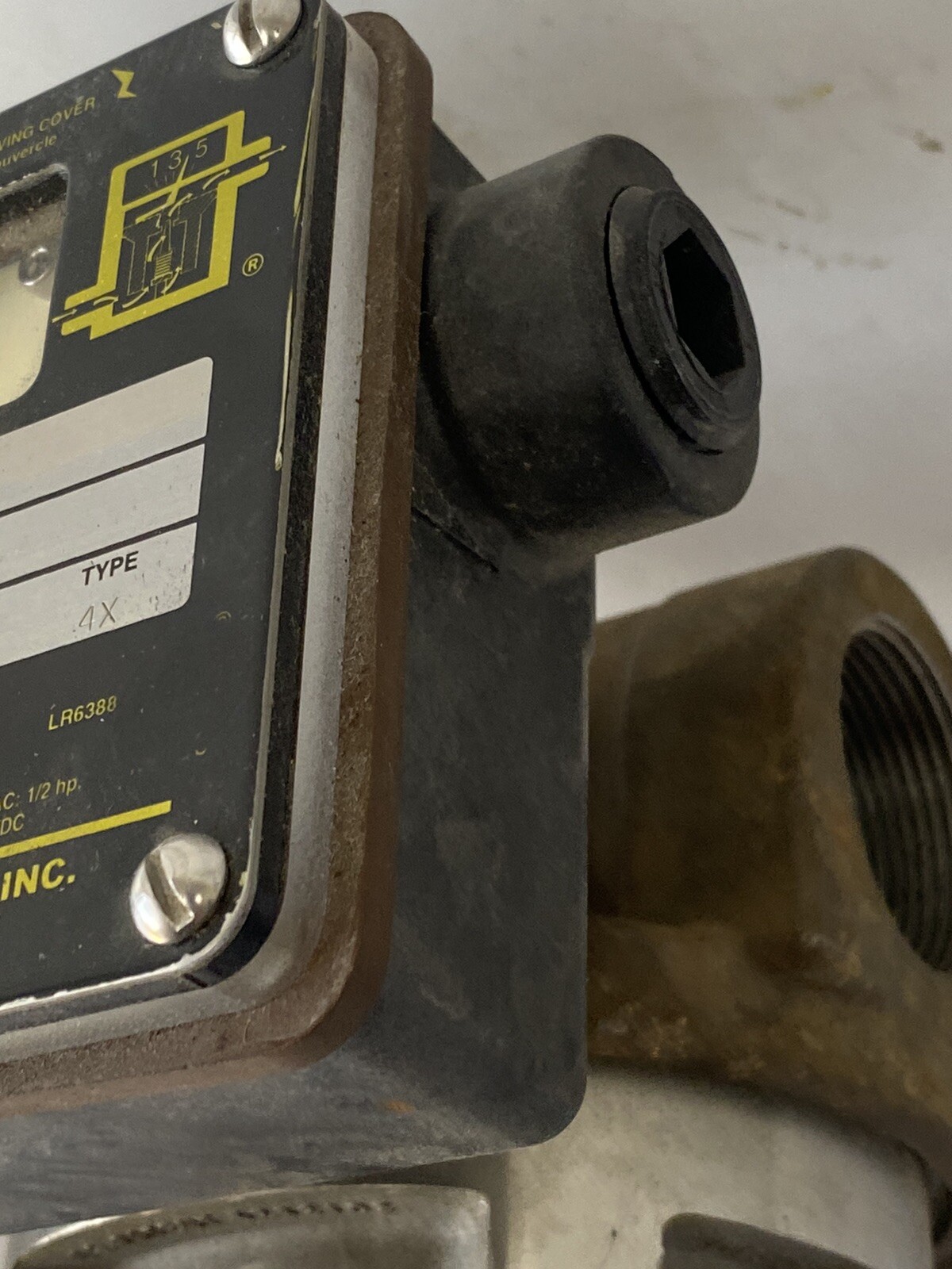 Ufm mn-iib1oogm-12-320v .9-a0xr FLOW MONITOR Type 4x