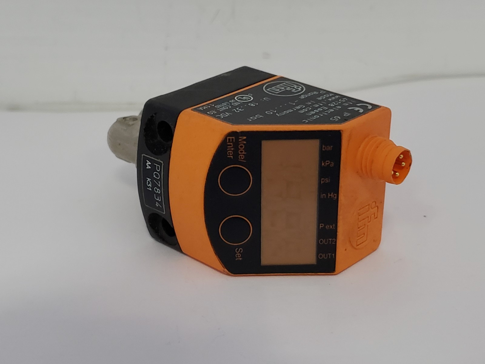 IFM ELECTRONIC PQ7834 PNEUMATIC PRESSURE SENSOR 4 PIN 32 VDC PNP NO NC