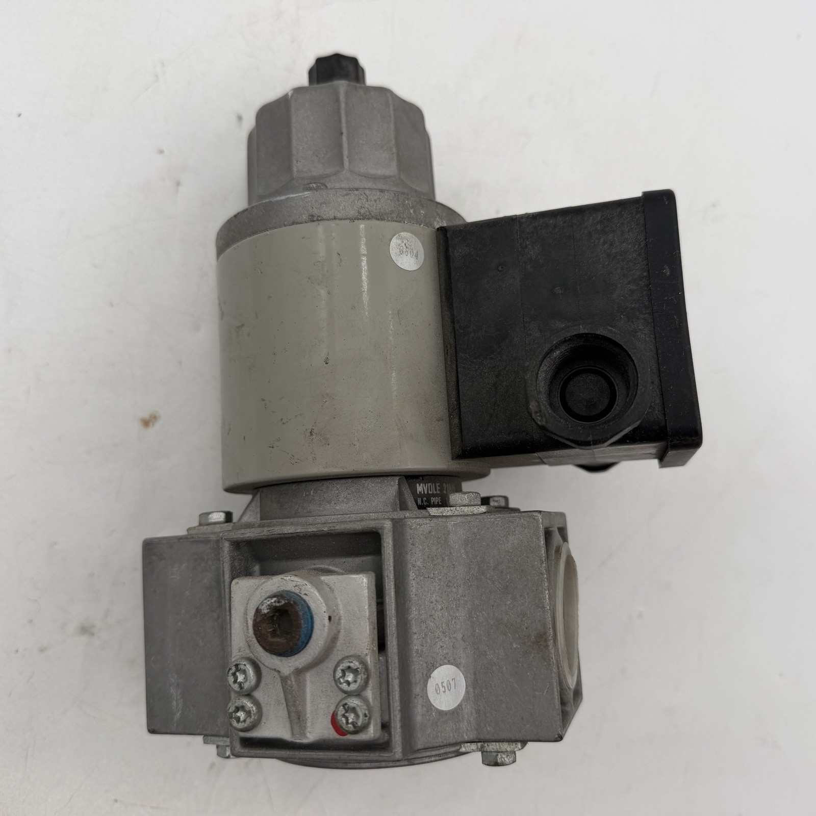 Karl Dungs 216-965 Type 200 Actuator MVDLE 210/6 1″ NPT 120V