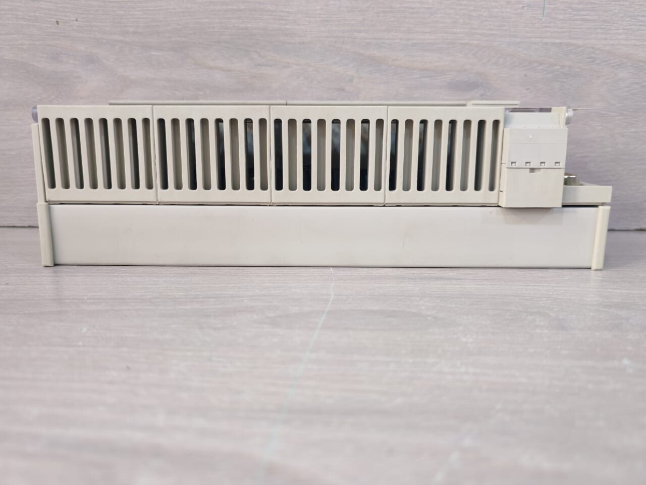 SCHNEIDER ELECTRIC MODICON ABE7-CPA31 PV:01