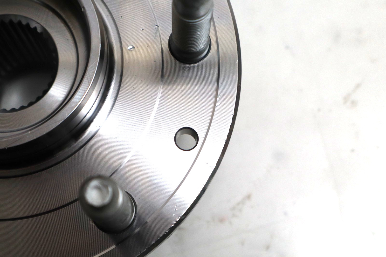 515160 Bearing Hub Assembly 15-18 Chevy (New – Set)