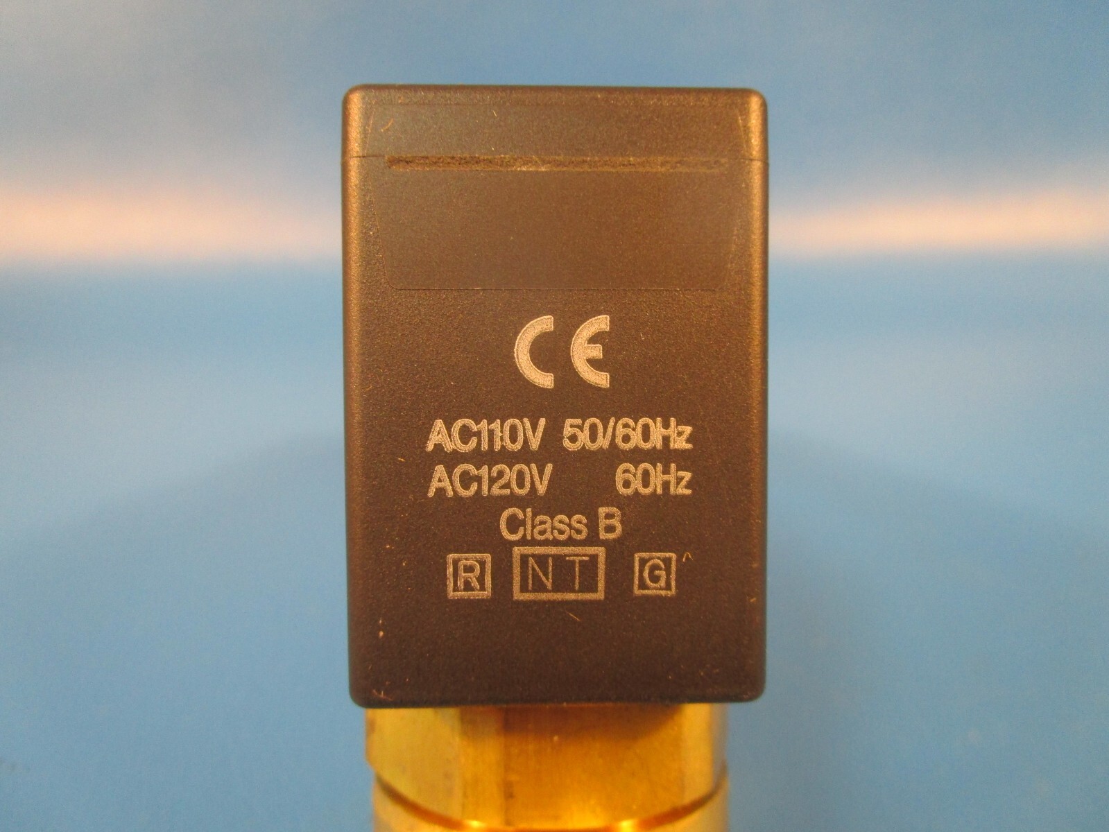 MC VX2330-03N-3DLR1, Valve, Direct operated, 3 port solenoid valve for Manifold
