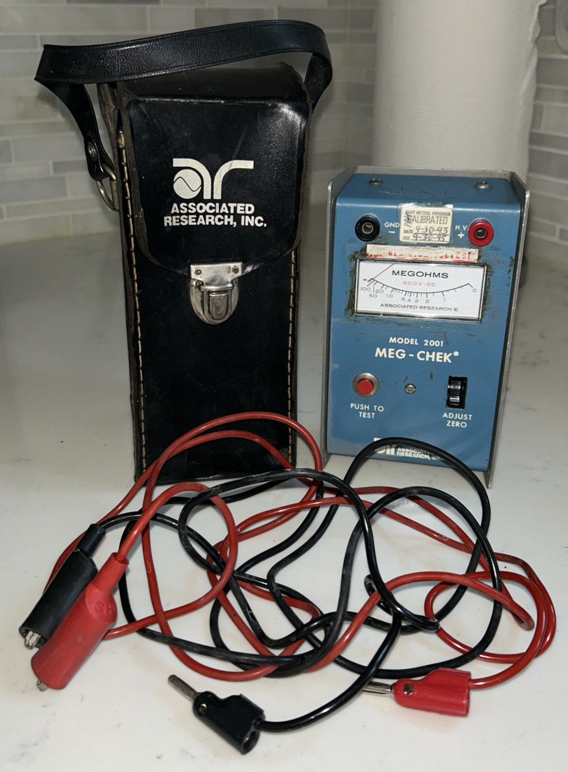 Associated Research Model 2001 Meg-Chek Megohmmeter Insulation Testing