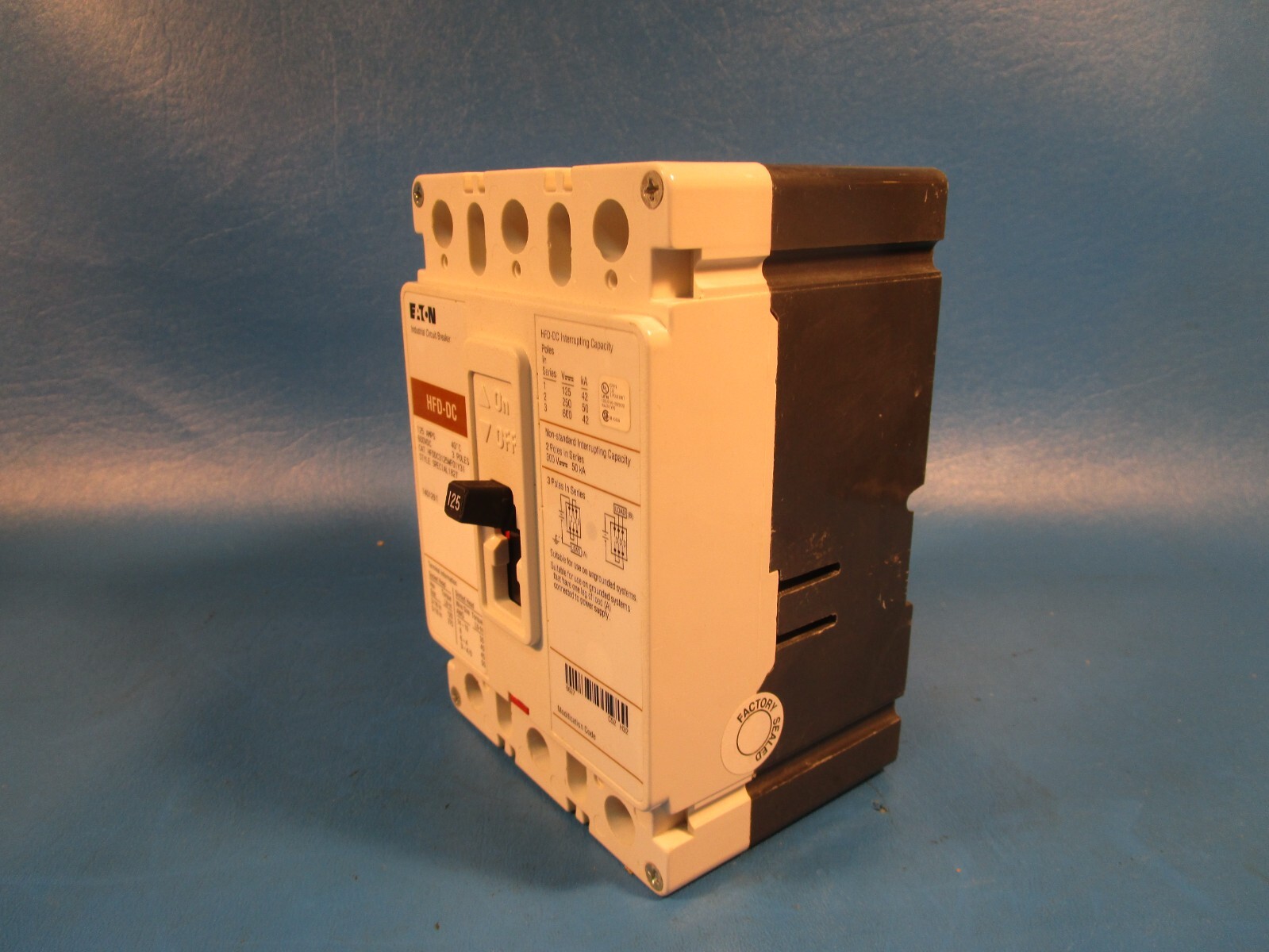 Eaton HFDDC3125WF01Y31, Molded Case Breakers (MCCBs) HFD 3P 125A 600V 50/60Hz 3P