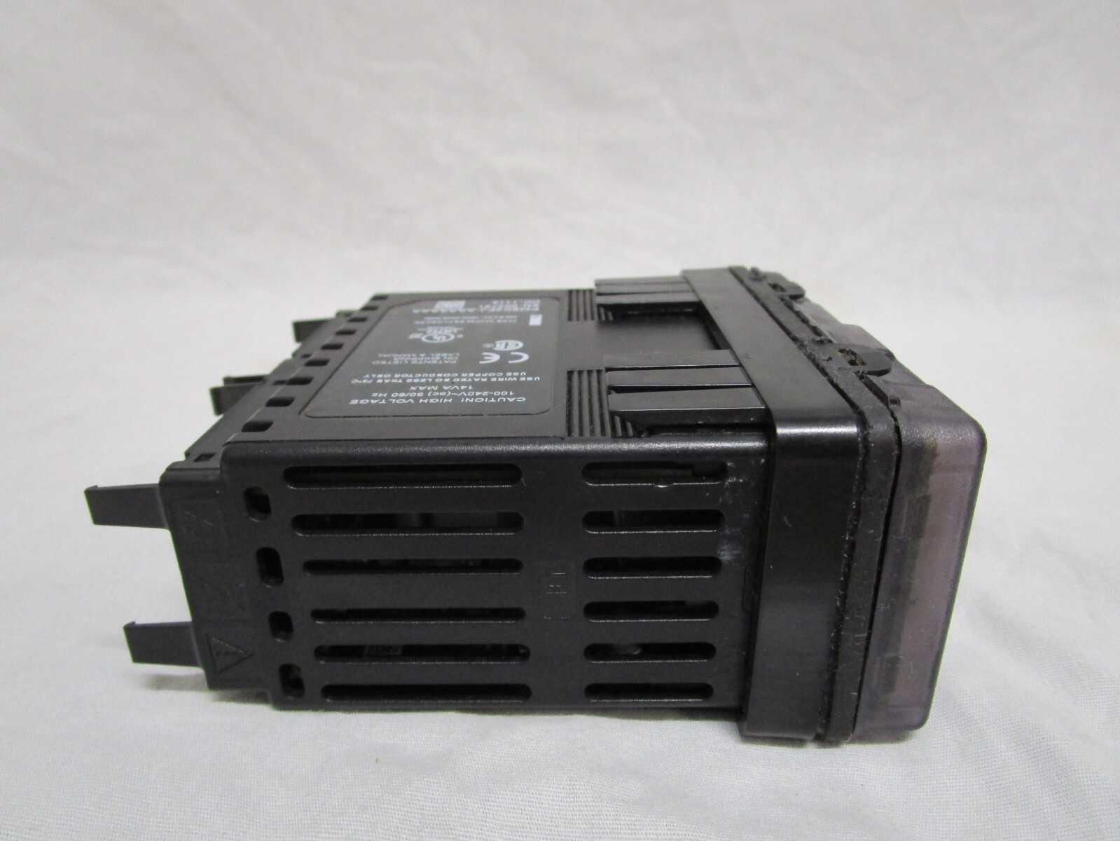 WATLOW PM8C2FJ-AAAAAAA INTEGRATED MULTI-FUNCTION CONTROLLER