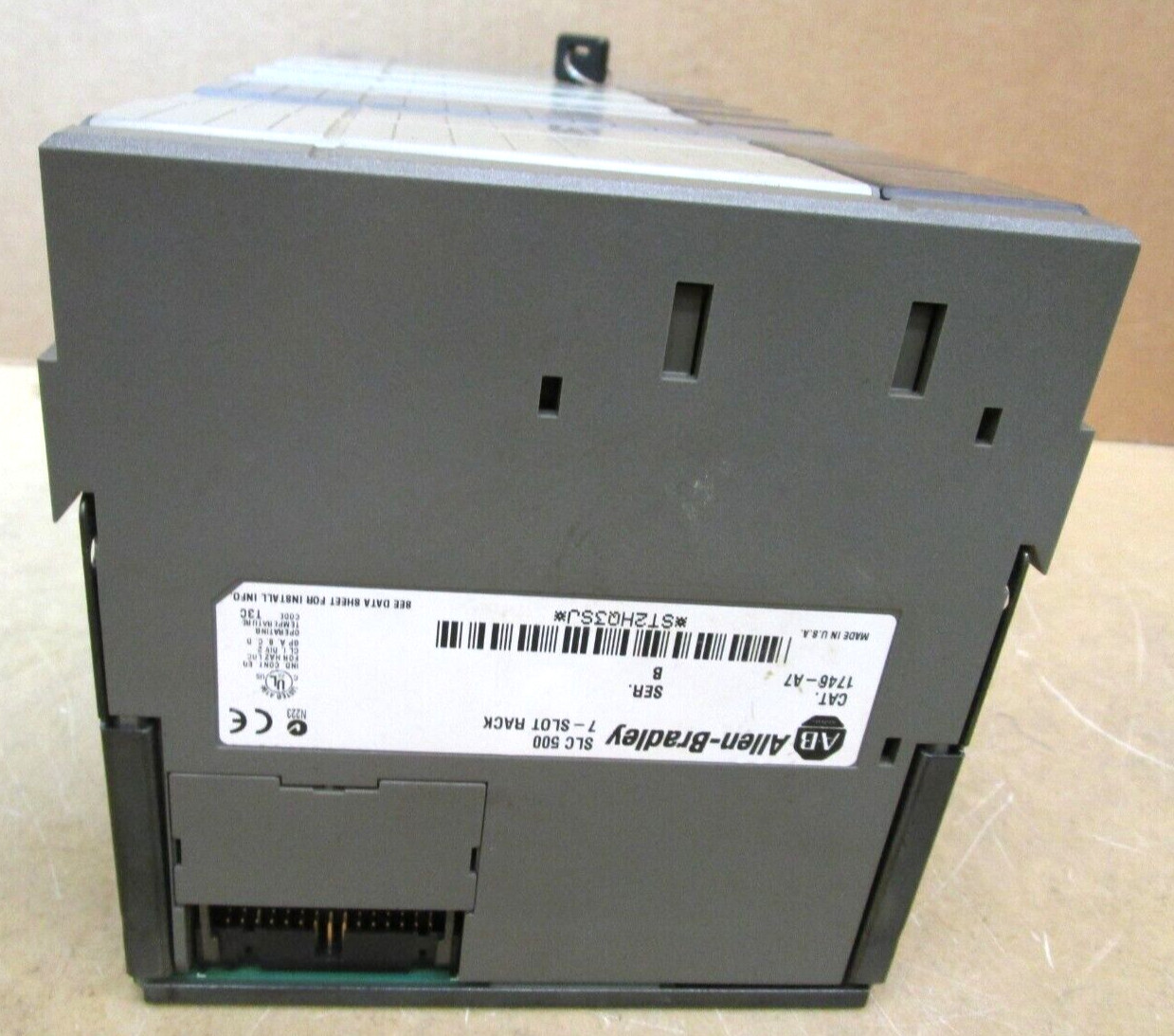 Allen-Bradley SLC500 5/04 1746-P2 1747-L541 1746-NI16V 47689HM
