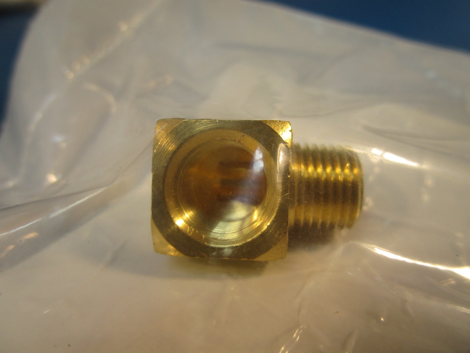 LOT OF 15 Brass Inverted Flare Fitting, 90 Degree Male Elbow, 1/8″ Tube OD x 1/8