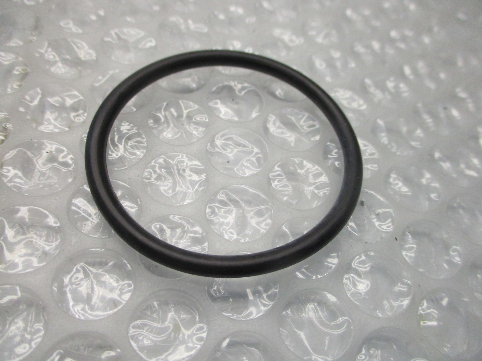 INDUSTRIAL SPARE KC-35 O-RING LOT OF 3 NSNP