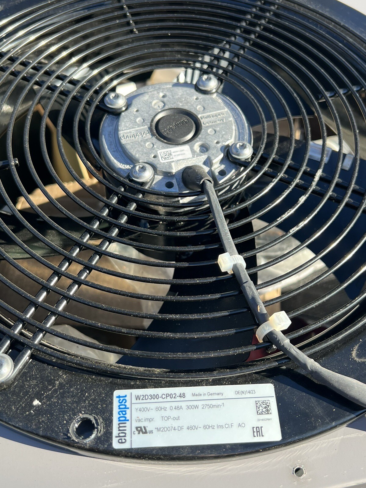 ebm-papst W2D300-CP02-48 Cooling Fan W Grate Y400v 60hz .48a 300w 2750min Top Ou