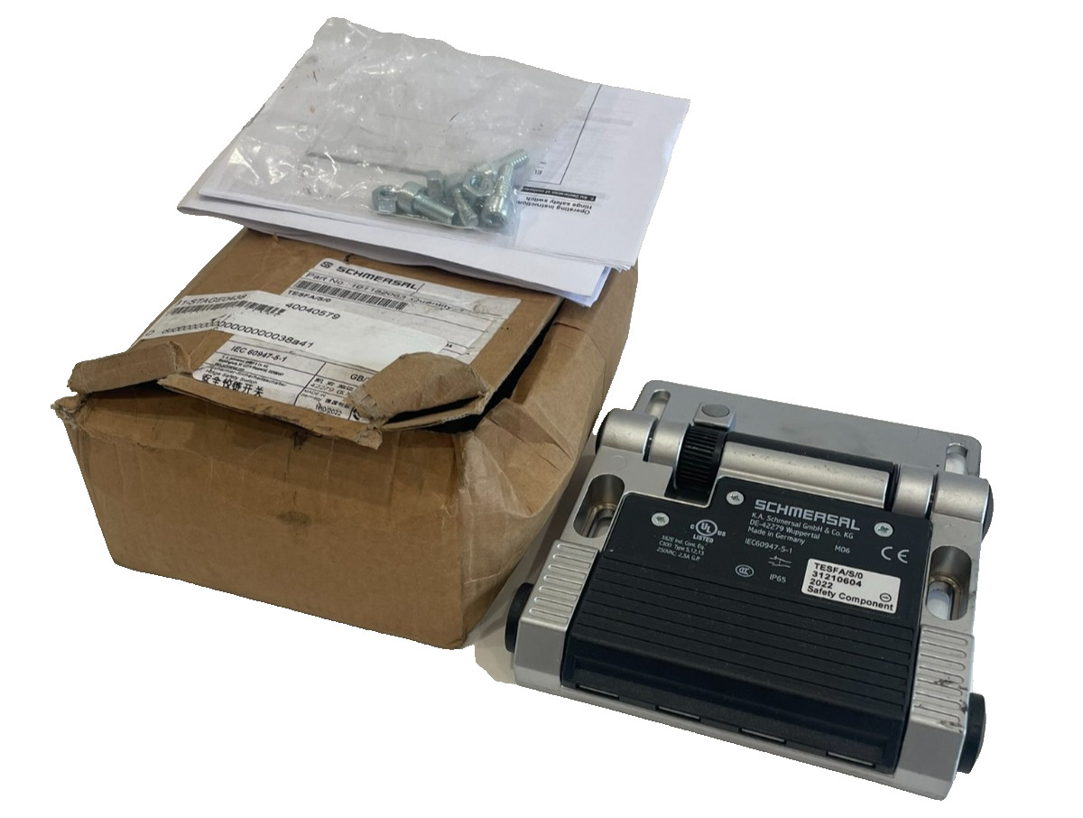 NEW SCHMERSAL TESFA/S/0 HINGE SWITCH 101182063 TESFAS0