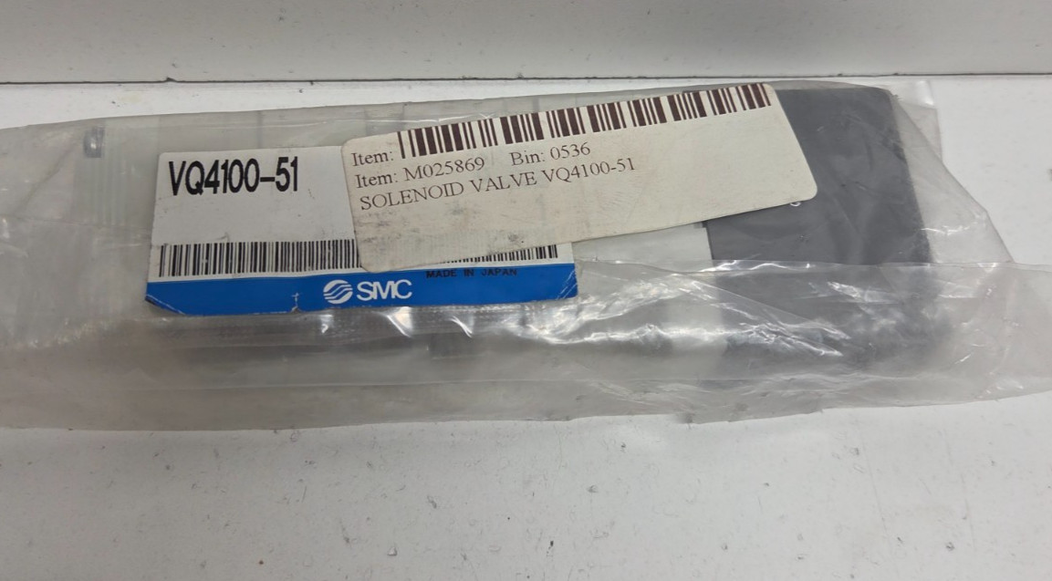 NEW IN BAG! SMC 24V SOLENOID VALVE VQ4100-51