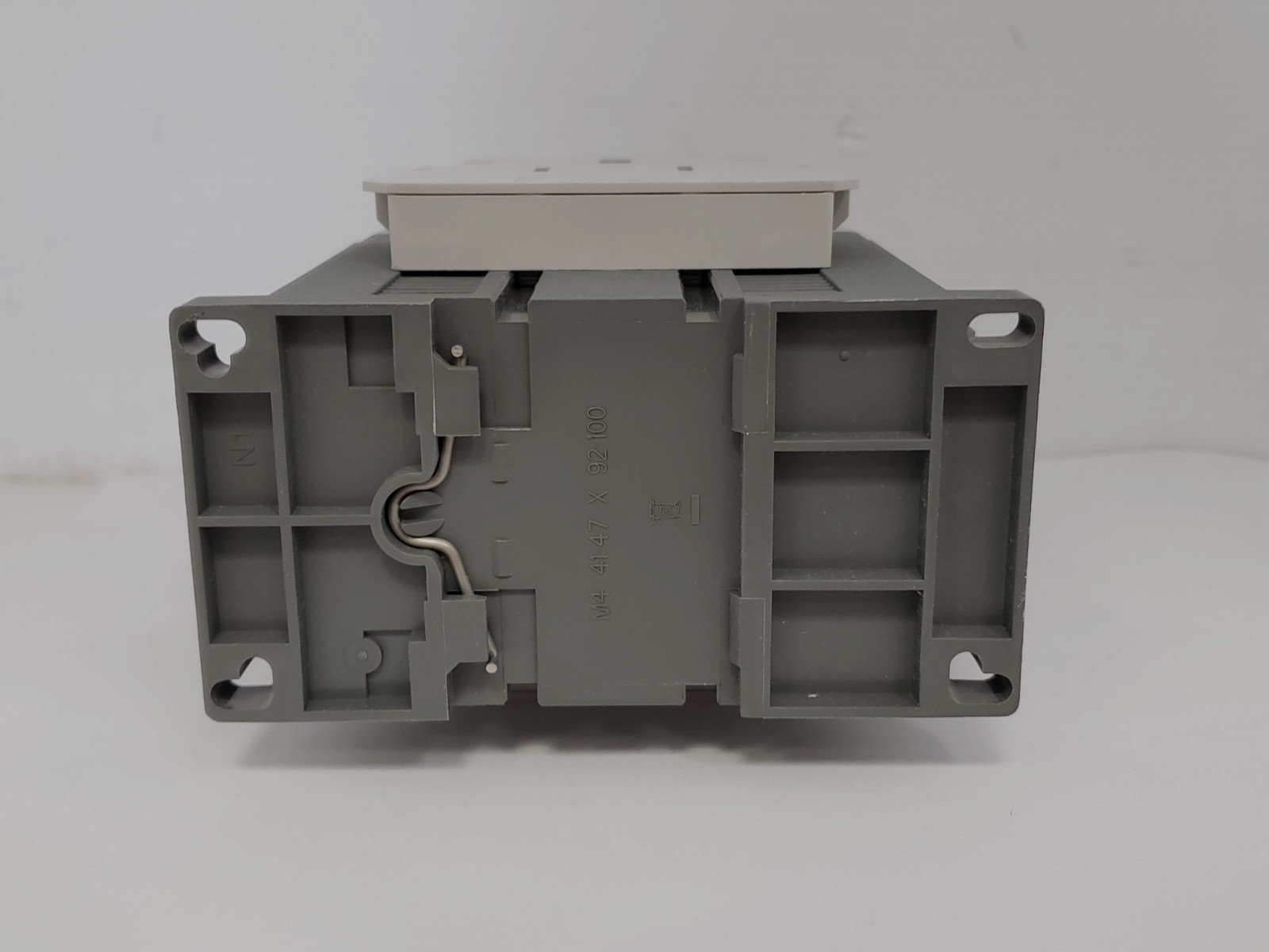 LS ELECTRIC MC-65A-22-DC24V CONTACTOR 3 POLE 65A 2NO 2NC 24VDC NIB