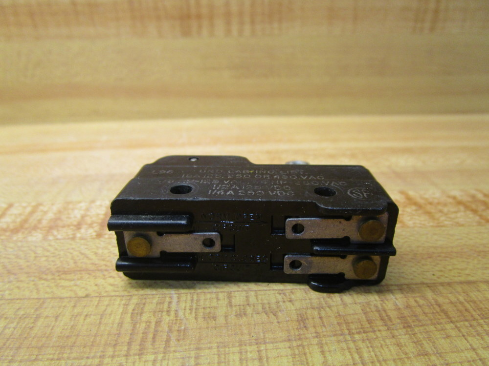 Micro Switch BZ-2RW822 Limit Switch W/Roller Lever BZ2RW822