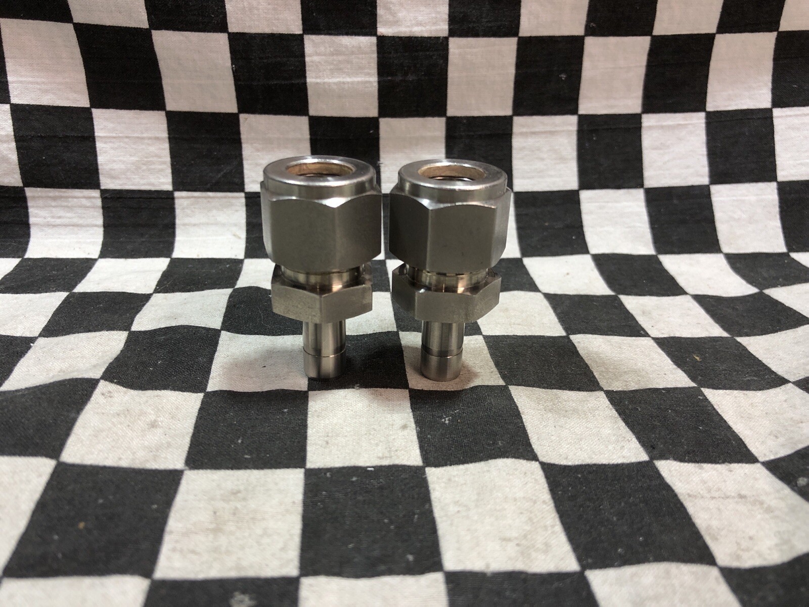 SWAGELOK Reducer 1/2″ X 3/4″, SS-810-R-6, SS810R6, LOT OF 2, SHIPSAMEDAY#Y49