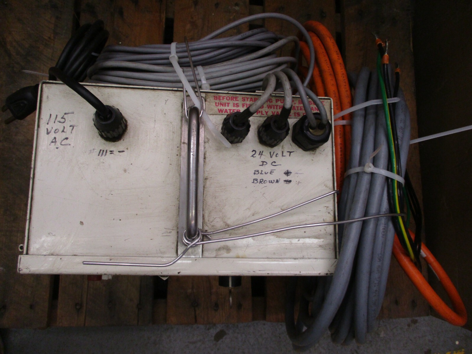 Sterlco Heating and Temperature Control Enclosure Size ~ 10″ x 6″ x 12″ A6224ELL