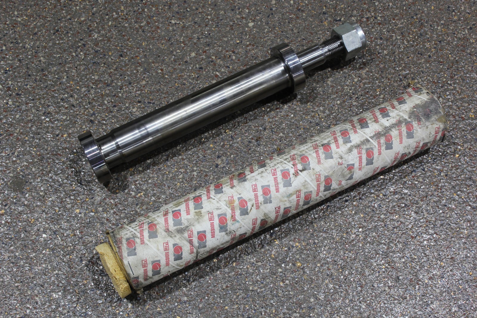 NOV MISSION PRODUCTS 1293147 SHAFT – NEW SURPLUS ORIGINAL TUBE PACKAGING