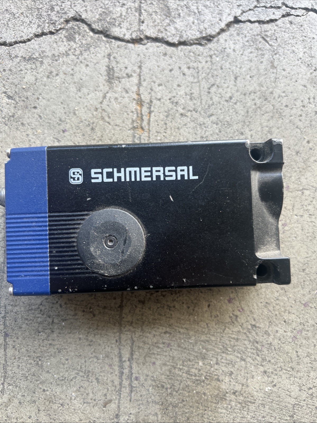 SCHMERSAL AZM400Z-ST-1P2P INTERLOCK SWITCH 103003590 AZM400ZST1P2P