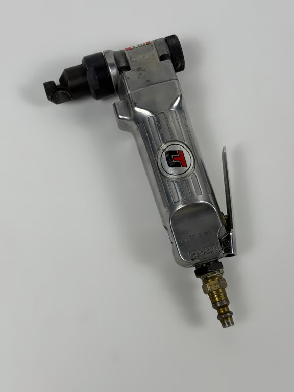 Universal Tool UT8600 Nibbler Pneumatic Air Sheet Metal Cutter 90 PSIG 2600 SPM