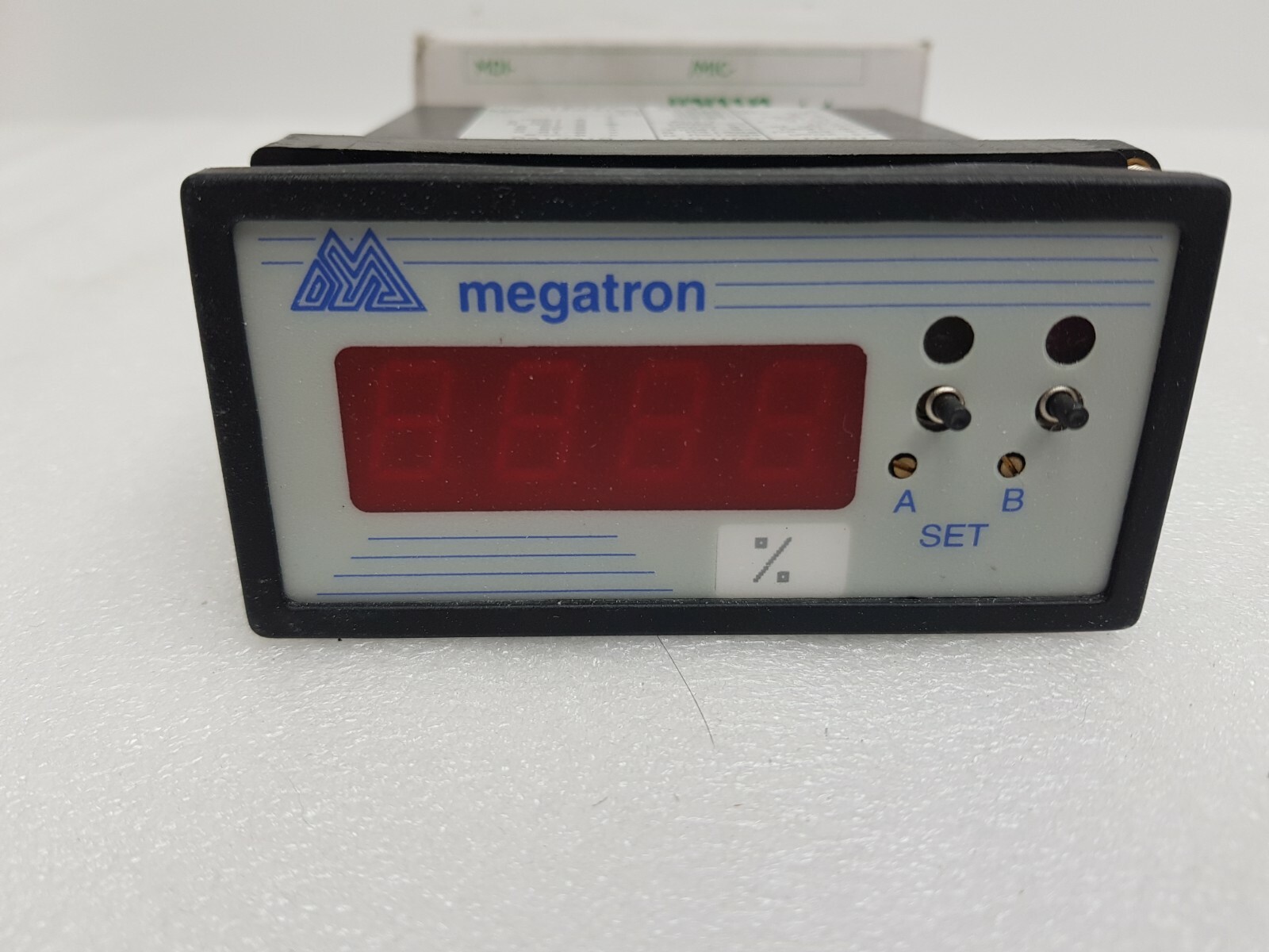 MEGATRON CONTROLLER MIC2-CDC 4-20mA, Display 0-100.0, 220VAC Relay A